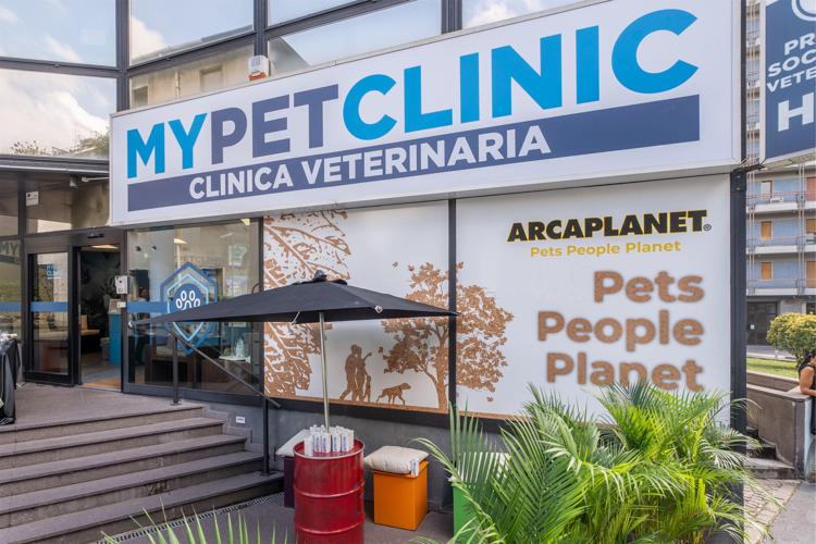 Arcaplanet inaugura clinica veterinaria Mypetclinic