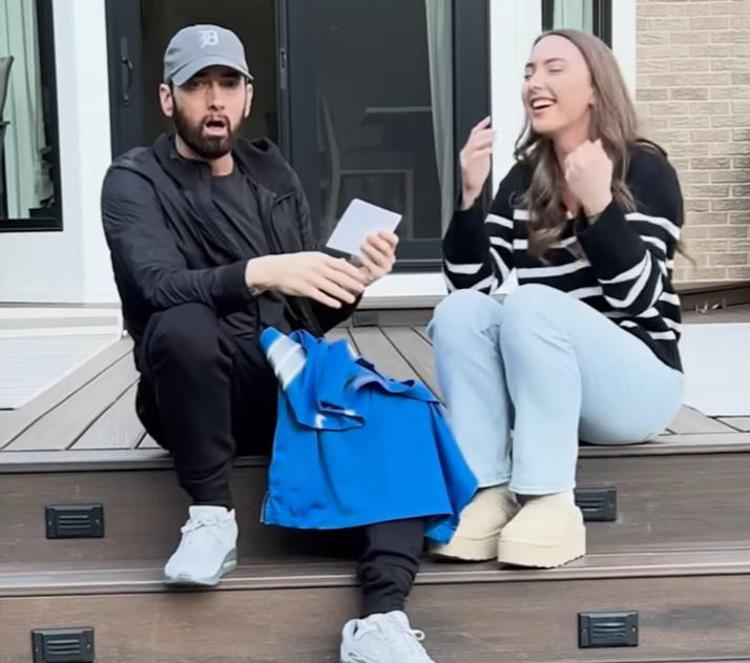 Eminem e la figlia nel video