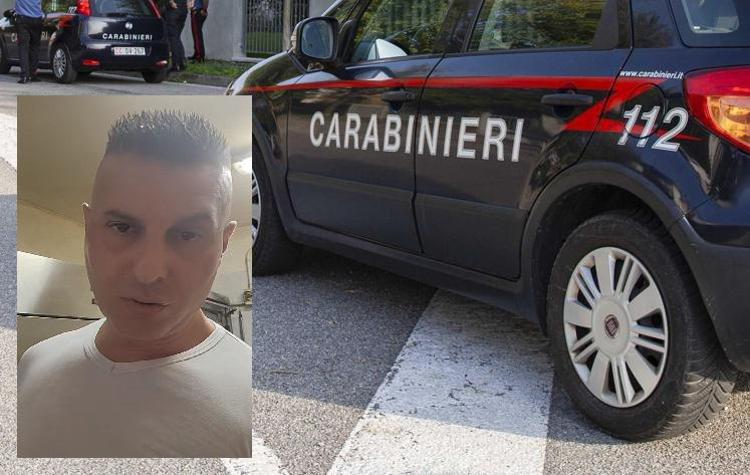 Nel riquadro la vittima, Francesco Chimirri, morto oggi a Crotone - Fotogramma