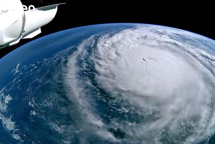 Immagine dell'uragano visto dallo spazio postata su X da un astronauta della Nasa