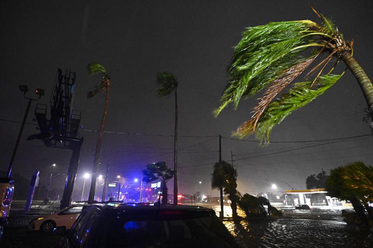 Il passaggio dell'uragano Milton in Florida - Afp