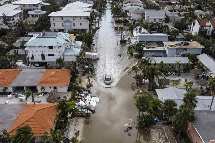 Tampa Bay, Florida, i danni dell'uragano Milton - Afp