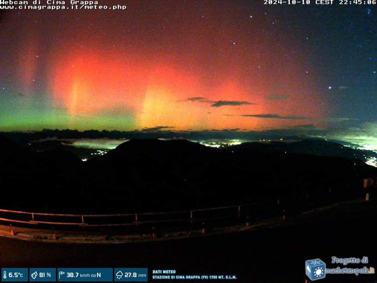 Aurora Boreale su Cima Grappa, Treviso - Machetempofa