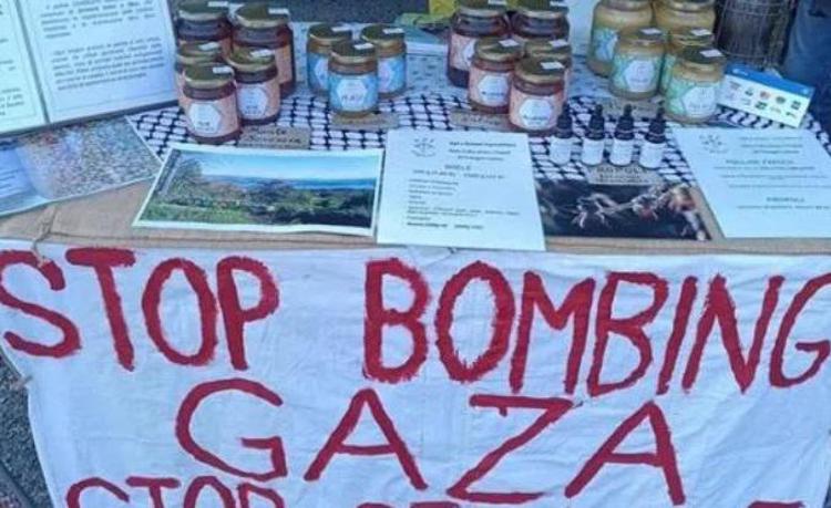 Striscione per Gaza, annullata la multa all'apicoltore di Desio