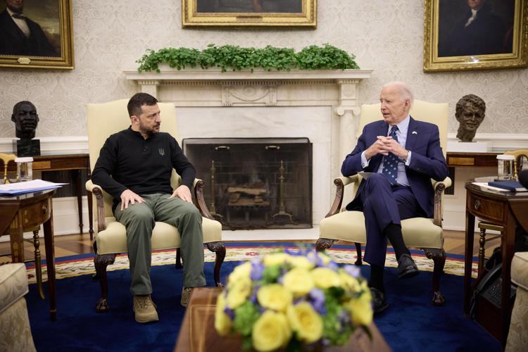 Volodymyr Zelensky e Joe Biden (immagine di repertorio Fotogramma)