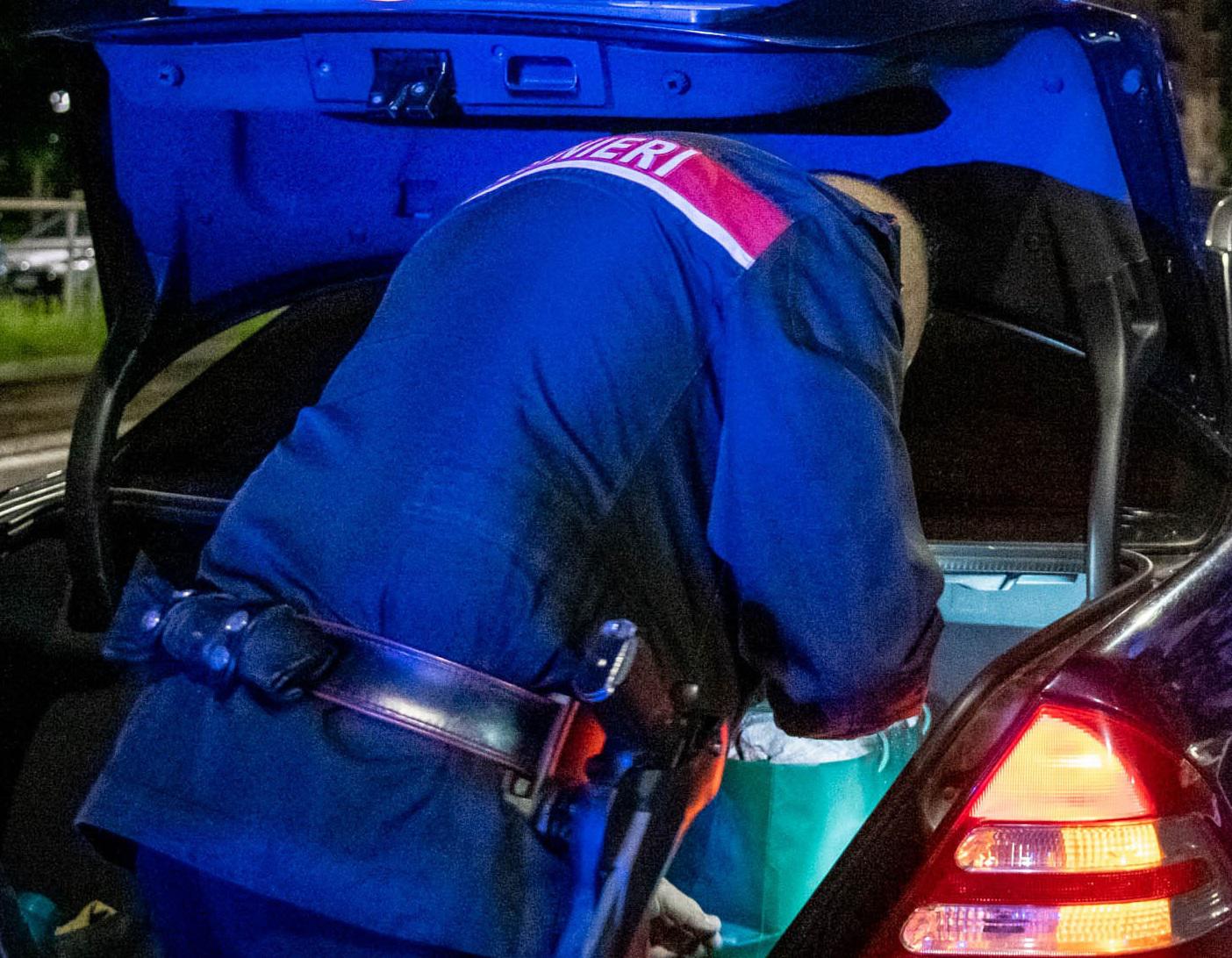 Troupe di 'Fuori al coro' aggredita alla stazione di Pisa