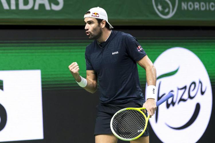 Tennis, Berrettini batte Fucsovics a Vienna. Arnaldi fuori a Basilea