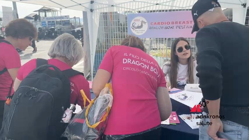 Tumori: a Palermo la terza tappa del CardioBreast Dragon Boat Festival