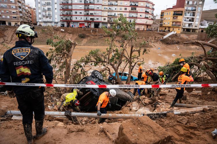 Le ricerche dei dispersi per l'alluvione in Spagna - (Fotogramma)