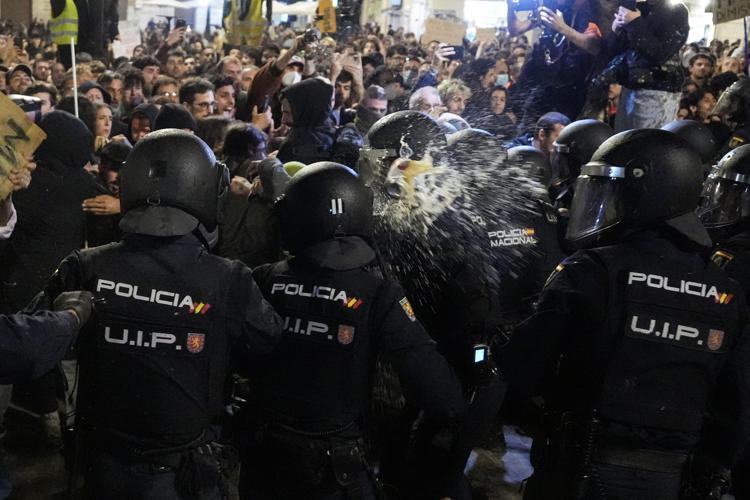 Disordini a  Valencia - (Afp)