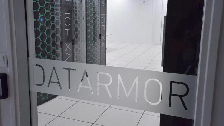 Il centro di calcolo Datarmor presso la sede Ifremer di Plouzané, in Bretagna, utilizza tecnologie di archiviazione avanzate, tra cui quelle di NetApp, per supportare la ricerca marina ad alte prestazioni.