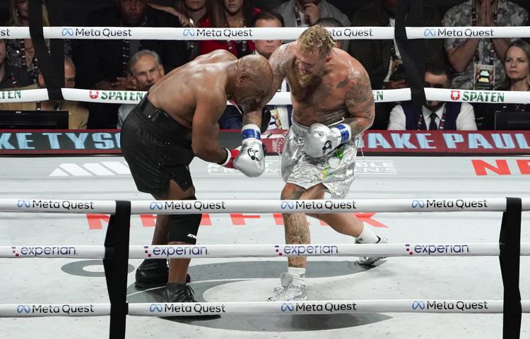 Tyson e Paul sul ring