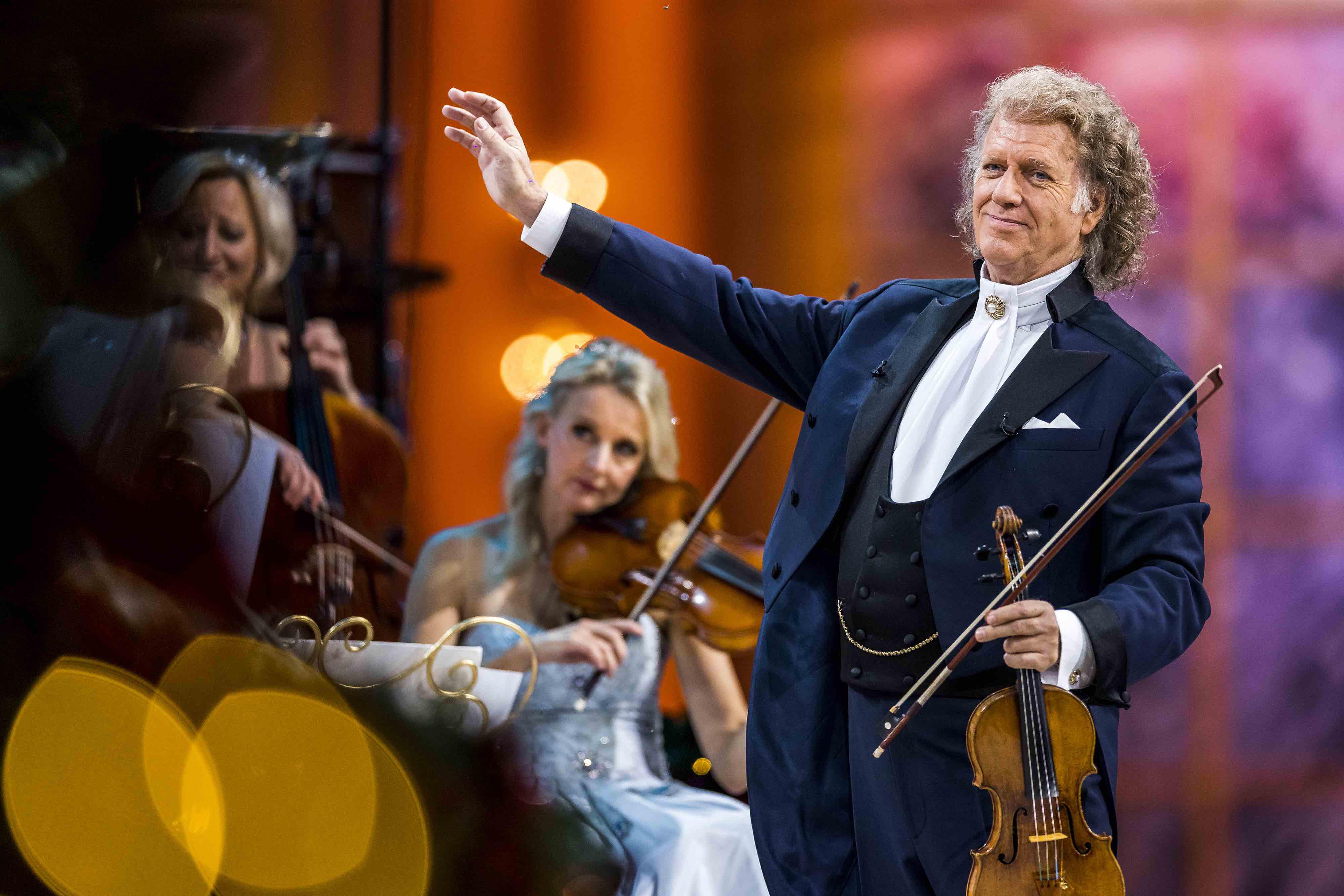 André Rieu, Milano sold out per il violinista e direttore superstar