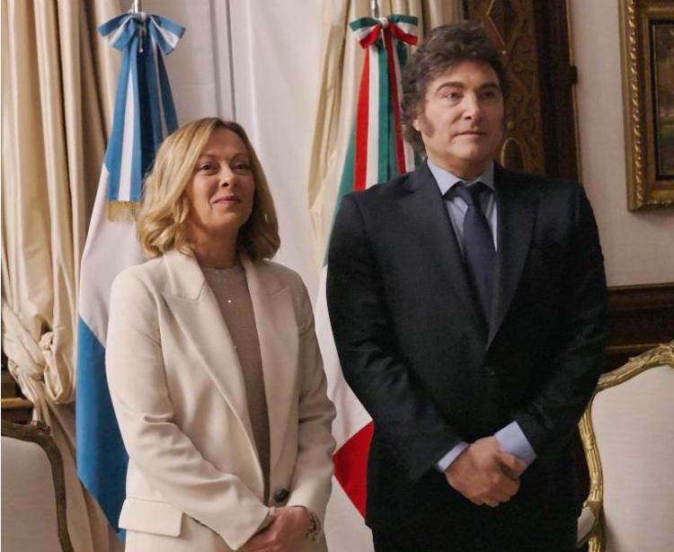 Giorgia Meloni e Javier Milei