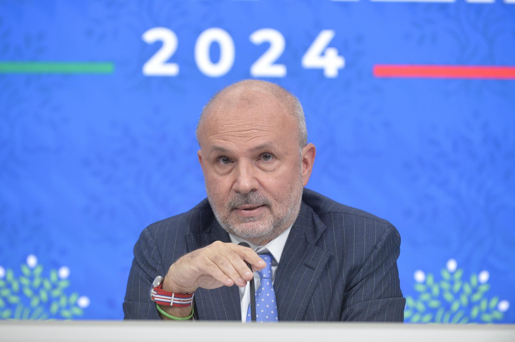 Orazio Schillaci'nin Gerçekler Kitabı 2024'teki konuşması “Bugünün ihtiyaçları ve geleceğin sağlık hizmetleri”