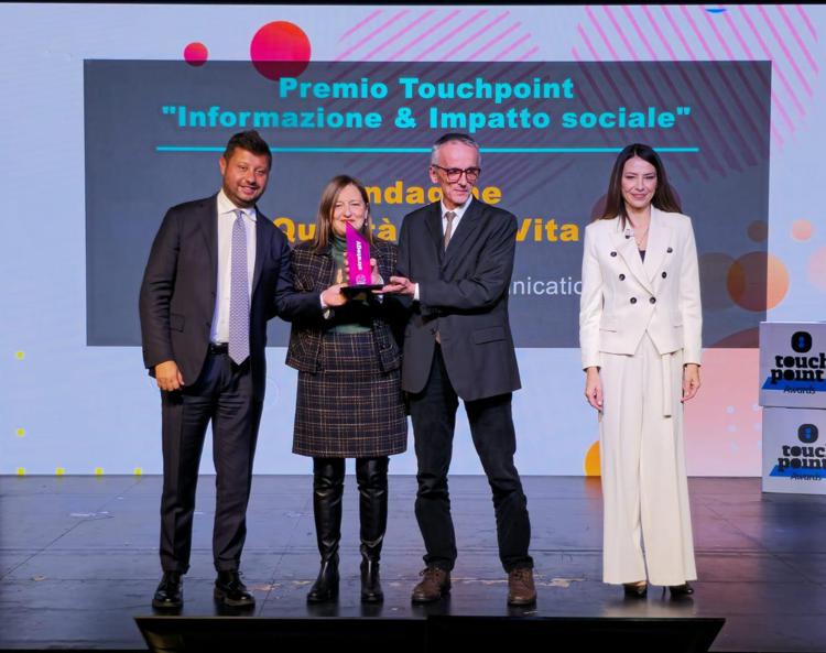 Premio Touchpoint 'Informazione & Impatto Sociale' a ItaliaOggi e Ital Communications