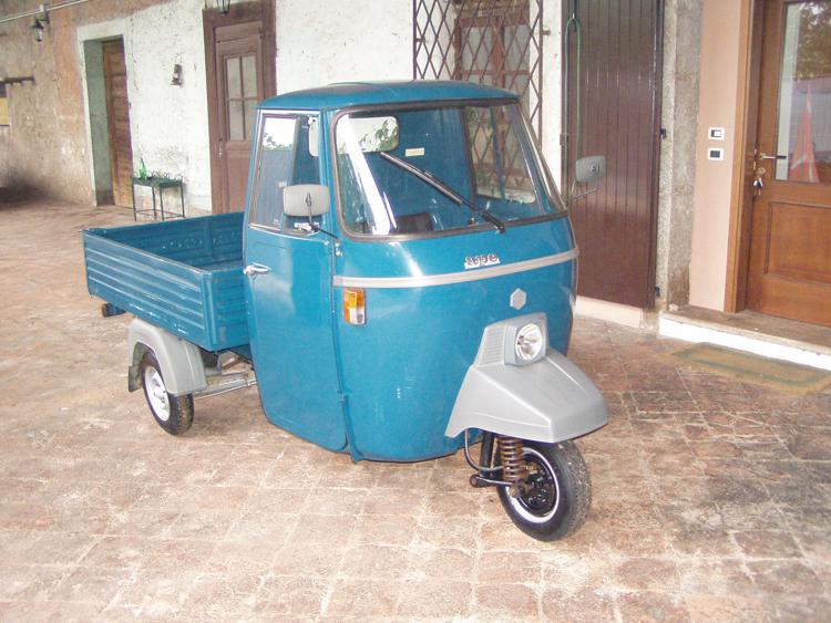 Ape Piaggio - (Da Wikipedia)