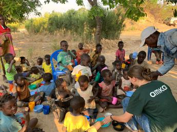 Congo, la giovane dottoressa: “Qui l’anemia nei bimbi è normalità non malattia misteriosa”