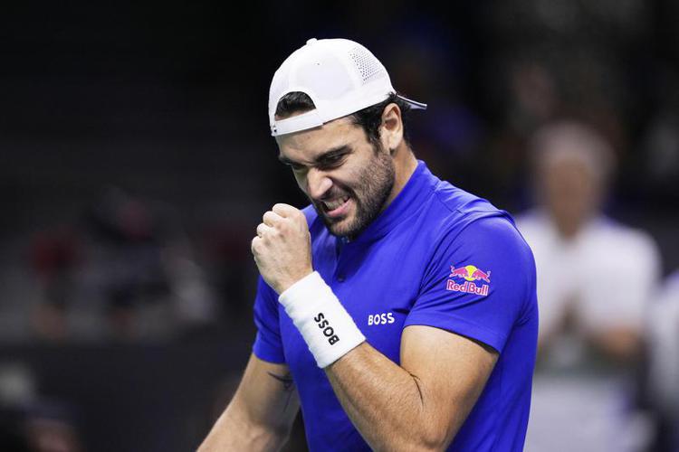 Berrettini e la lettera per il tennis: "Non solo sport, è l'amore della mia vita"