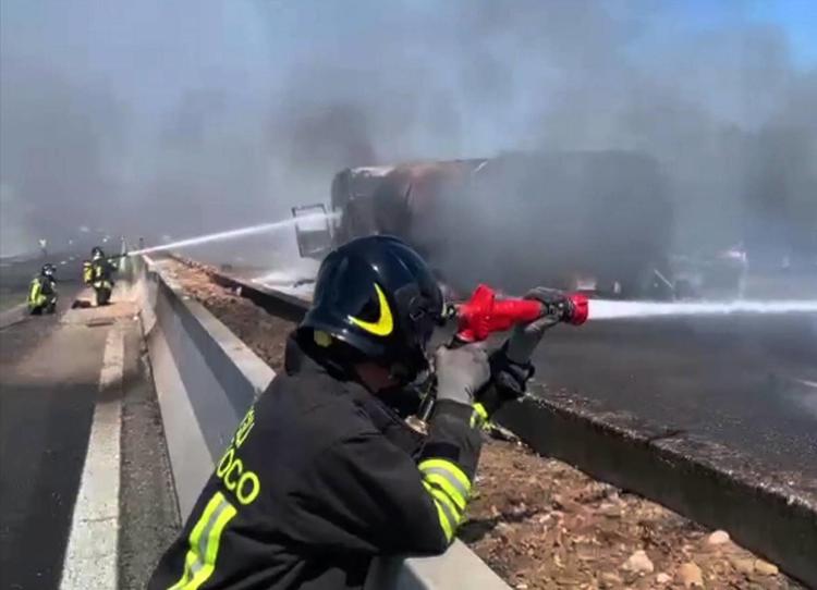 Incidente su autostrada, repertorio (Fotogramma)