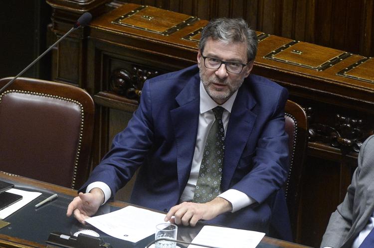 Manovra, slitta l'approdo in Aula: opposizioni all'attacco