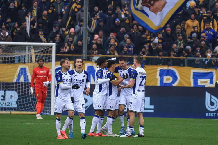 Parma-Verona 2-3, Zanetti cala il tris al Tardini