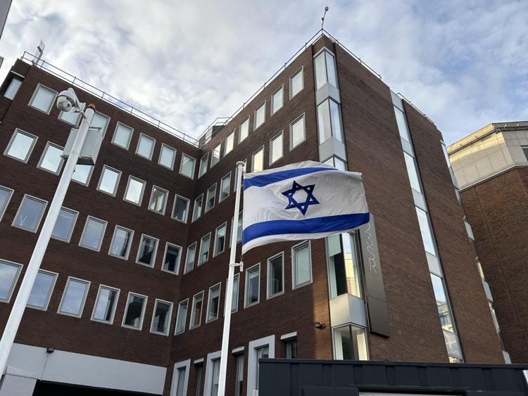 Israele chiude ambasciata in Irlanda: "Da Dublino politiche antisemite"