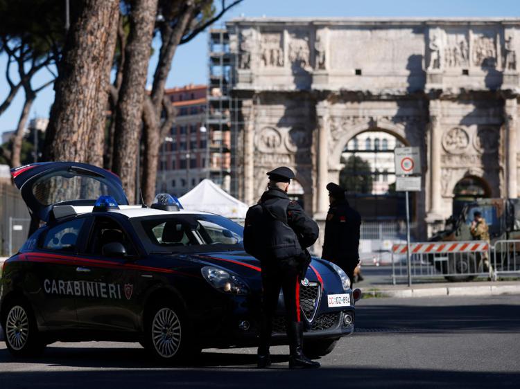 Controlli a Roma - Fotogramma