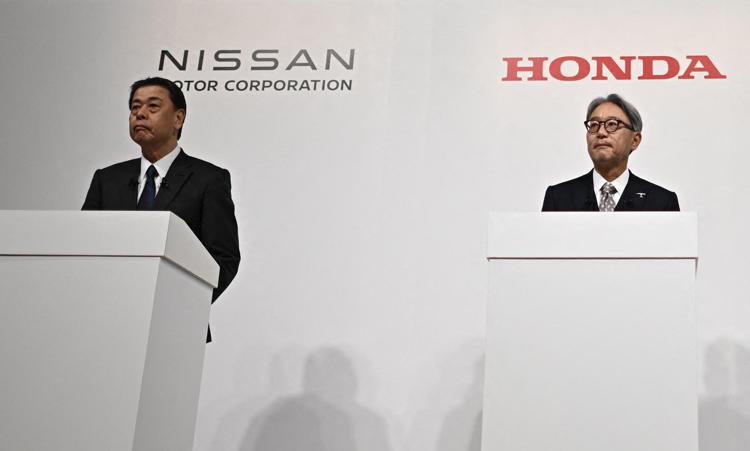 Honda e Nissan lanciano un accordo per la fusione  - (Afp)