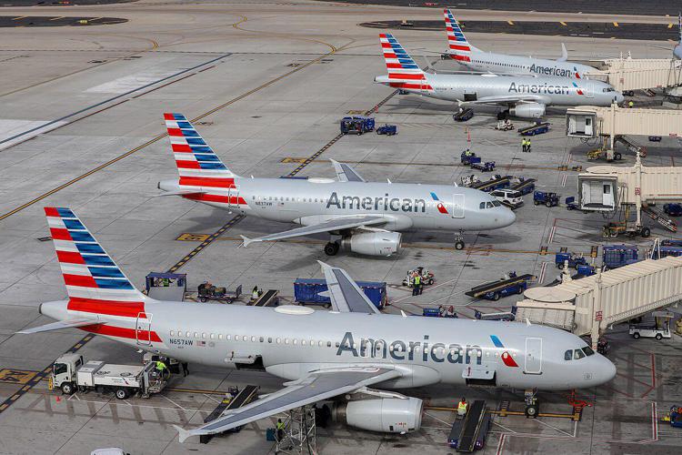 American Airlines si ferma, stop a tutti i voli per problema tecnico