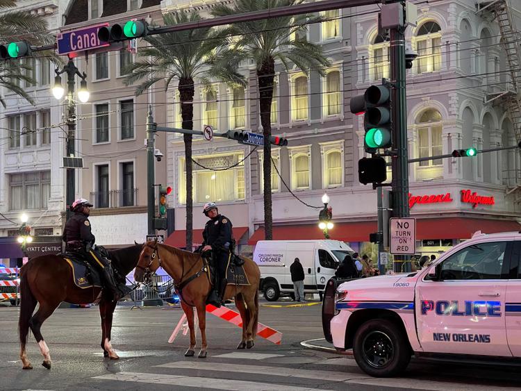 Polizia sul luogo della strage a New Orleans - Afp