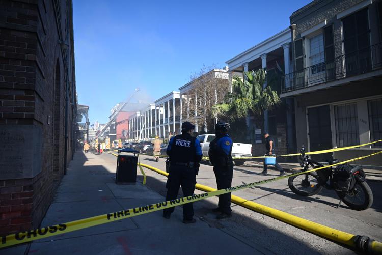 Allerta negli Usa, Fbi: "Altri possibili attentati come New Orleans"