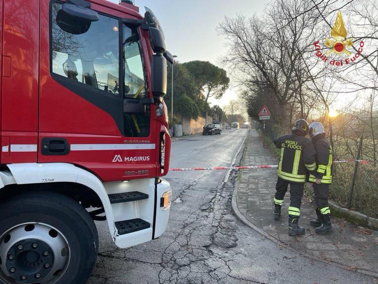 Vigili del fuoco al lavoro