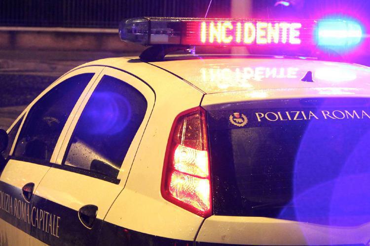 Polizia municipale a Roma dopo un incidente (Fotogramma/Ipa)