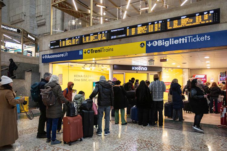 Caos treni a Milano - (Fotogramma)