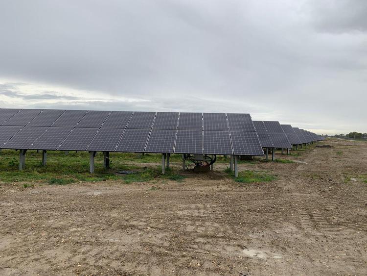 Adr inaugura l'impianto Solar Farm, 55mila pannelli lungo 2,5 km