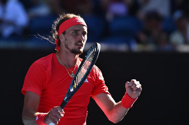 Australian Open, Zverev primo semifinalista. Attesa per Alcaraz-Djokovic