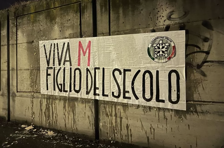 Lo striscione ad Alessandria - Casapound