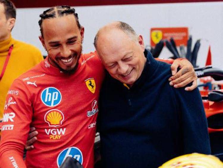 Lewis Hamilton e Fred Vasseur - X