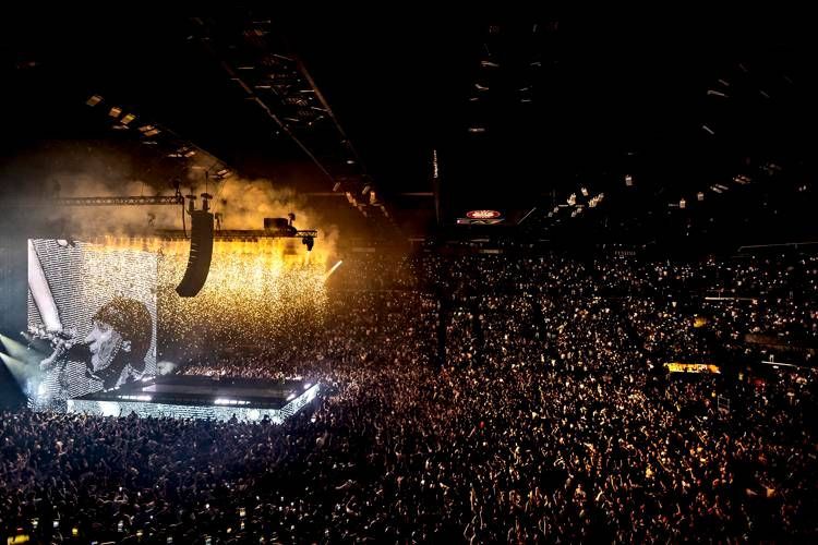 Il palco dello show di Capo Plaza fotografato da Andrea Ripamonti