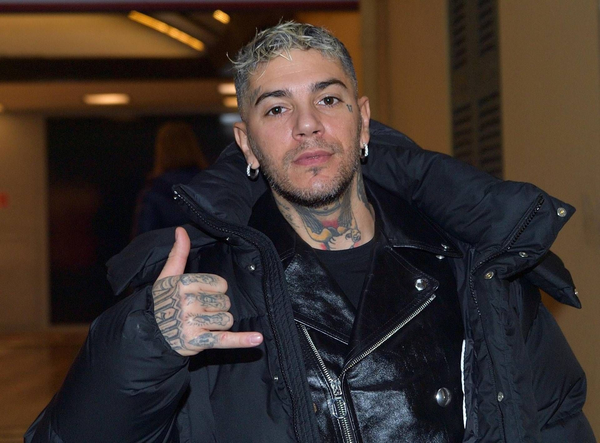 Emis Killa, dopo il ritiro da Sanremo esce il brano 'Demoni'