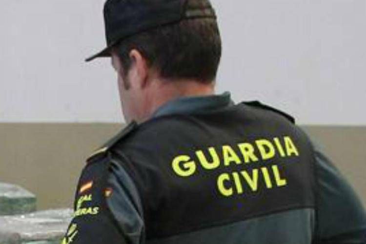 Agente della Guardia civil - (Afp)