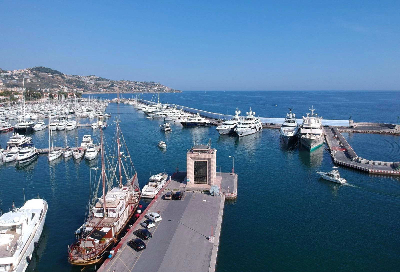 Sanremo, 'ladra di yacht' arrestata a Portosole: l'audace colpo sventato per un soffio