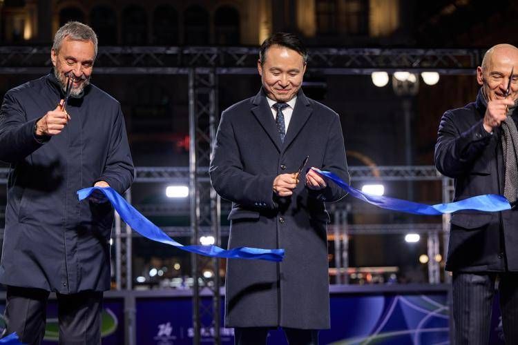 Samsung, inaugurato in Piazza Duomo il Milano Cortina 2026 Sport Village