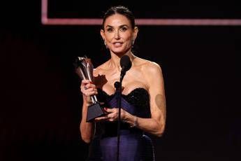 Critics' Choice Awards, da Demi Moore alla sorpresa 'Anora': i vincitori