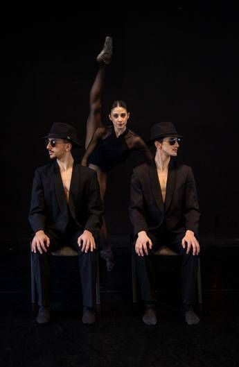 'Aria Tango' con il Balletto di Milano, omaggio a Micha van Hoecke