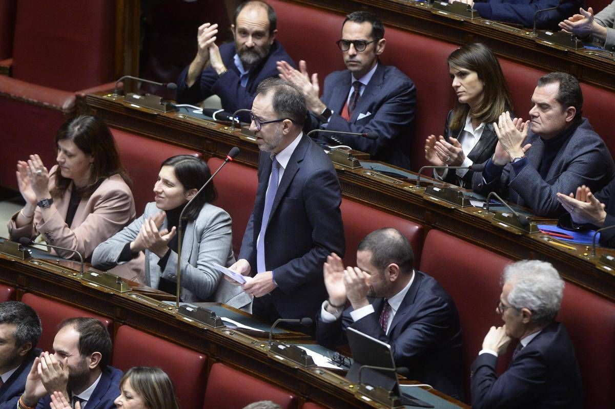 Santanchè e caso Visibilia, opposizioni puntano Meloni: 