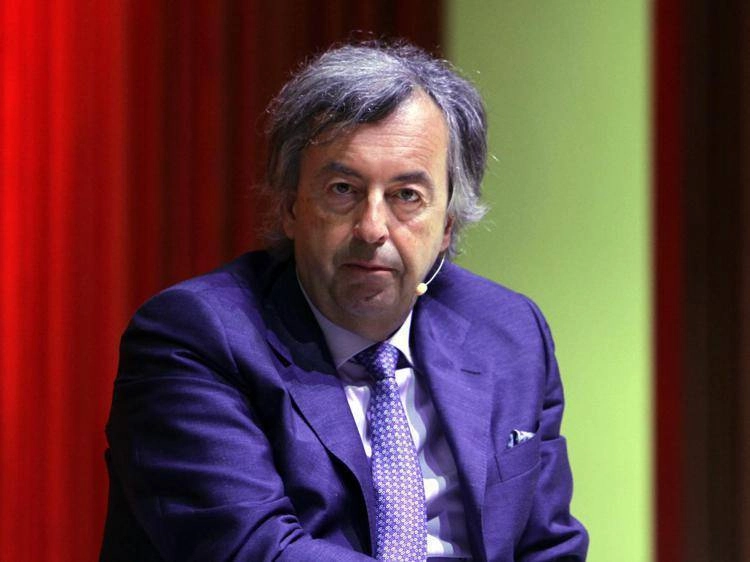 Vaccini, Burioni: "50% genitori rifiuta l'anti-Hpv per disinformazione"