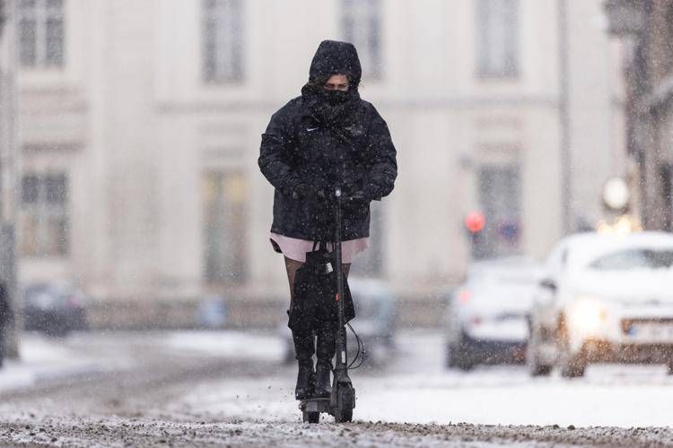 Neve in città - (Fotogramma)