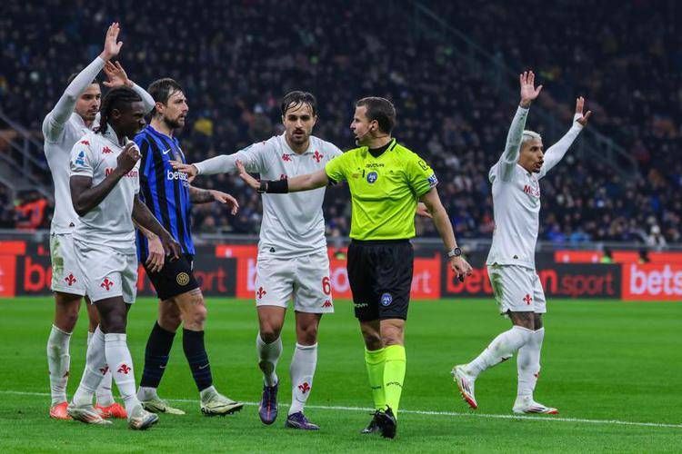 L'arbitro La Penna in Inter-Fiorentina - Fotogramma